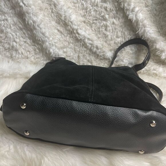 Tignanello leather suede black shoulder bag extended brown suede side zipper. - Picture 8 of 14